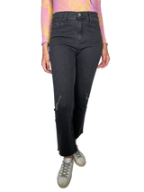 Jeans Acampanado Ruedos Desflecado