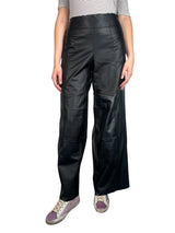 Pantalón Cuero Vegano