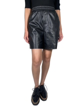 Shorts Cuero Vegano