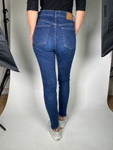 Jeans 9" High-Rise Toothpick