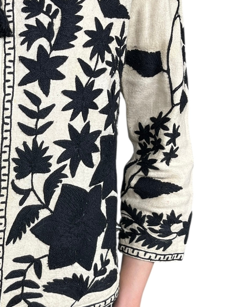 Chaqueta Bordada