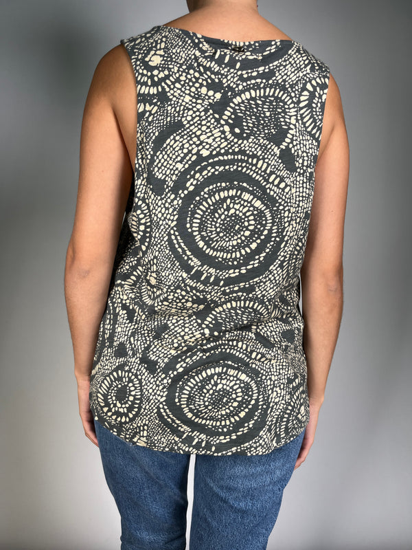 Polera Aplicaciones Cuello