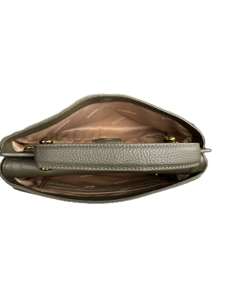 Cartera Gris