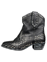 Botines Tachas
