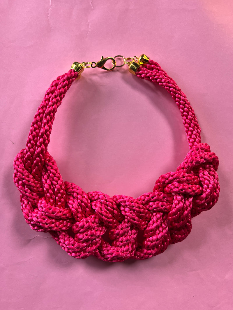 Collar Trenzado Fucsia