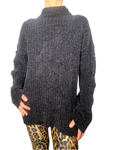 Sweater Cuello Alto y Botones