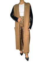 Cardigan Mangas Cuero