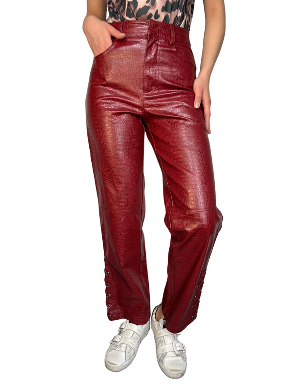 Pantalón Ecocuero Burdeo