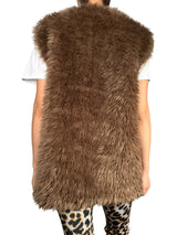 Peludo Sin Mangas Café