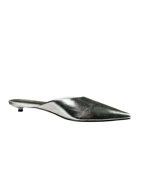 Mules Cuero Plateadas
