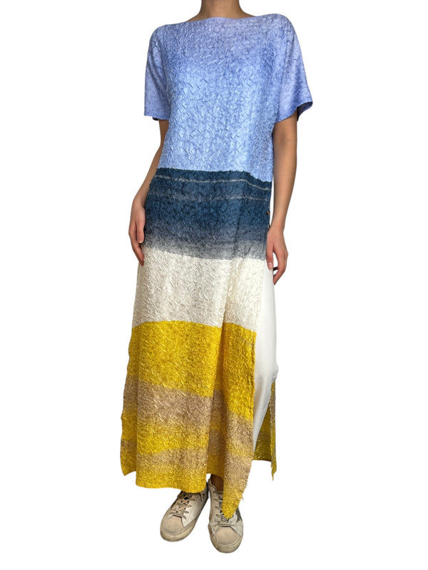 Blusa Larga Tajos