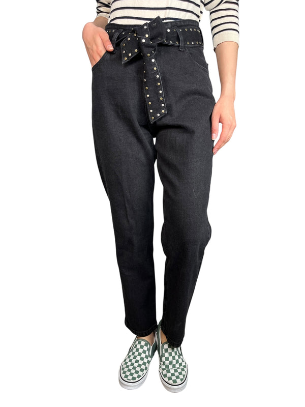 Jeans Cinturón Tachas