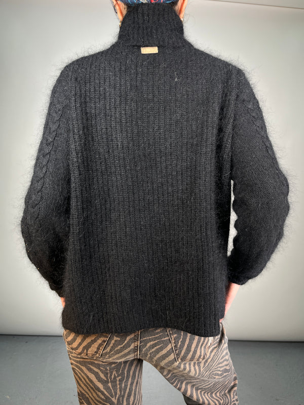 Sweater Nollan Fix