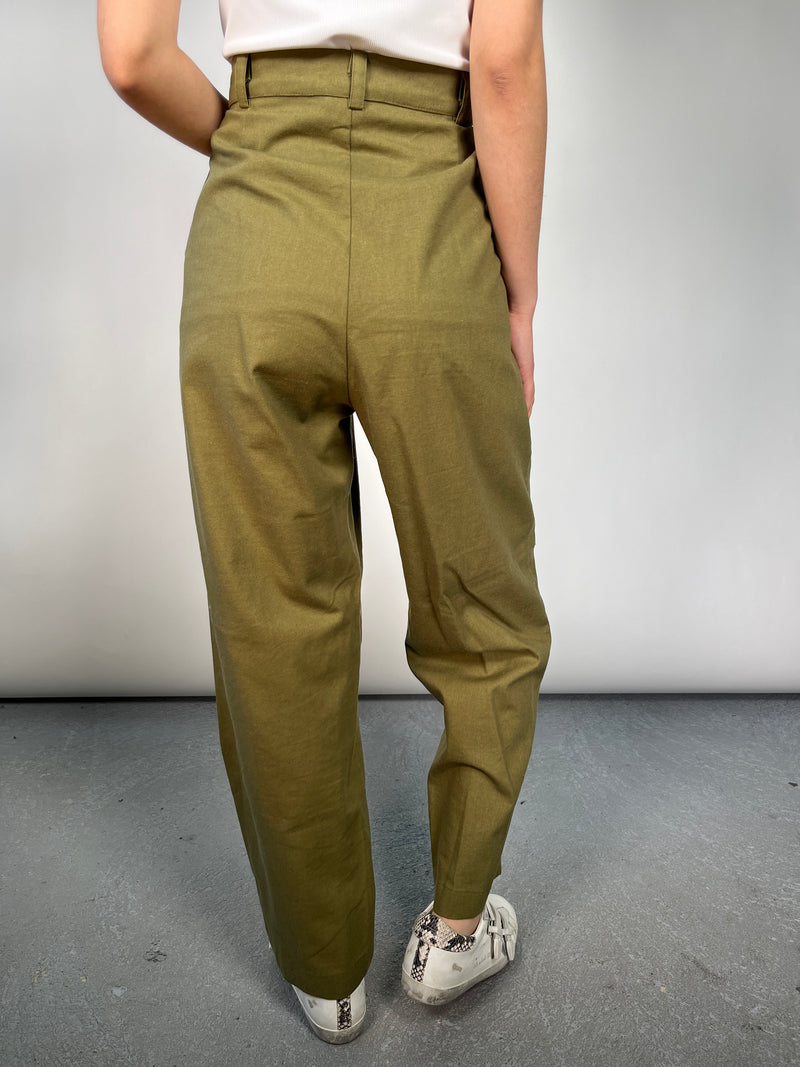 Pantalón Verde Pinzas