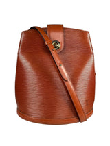 Cartera Epi Leather