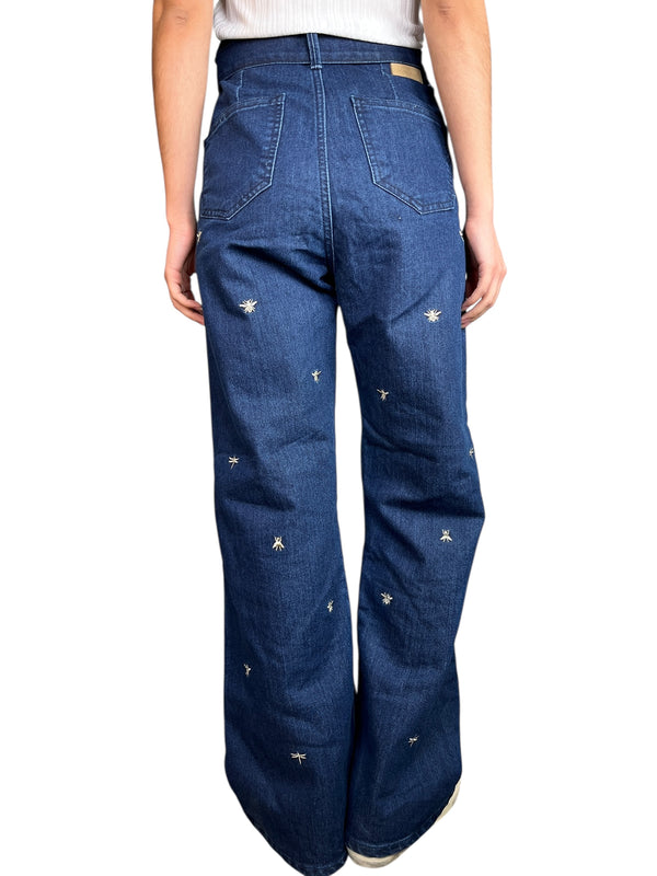 Pantalón bordado