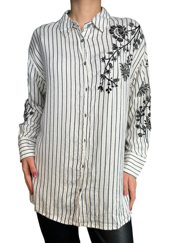 Blusa Kapeli