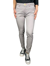 Pantalón Chupin Botones Dorados