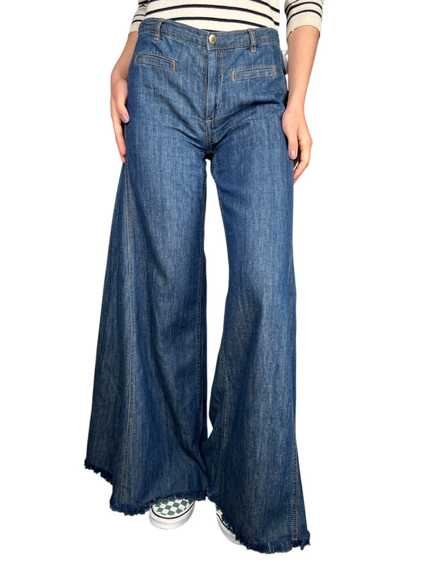 Jeans  Bota Desflecada