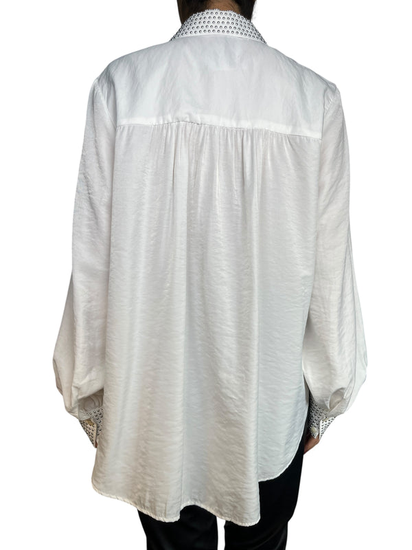 Blusa Tachas