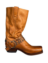 Botas Tachas Cuero