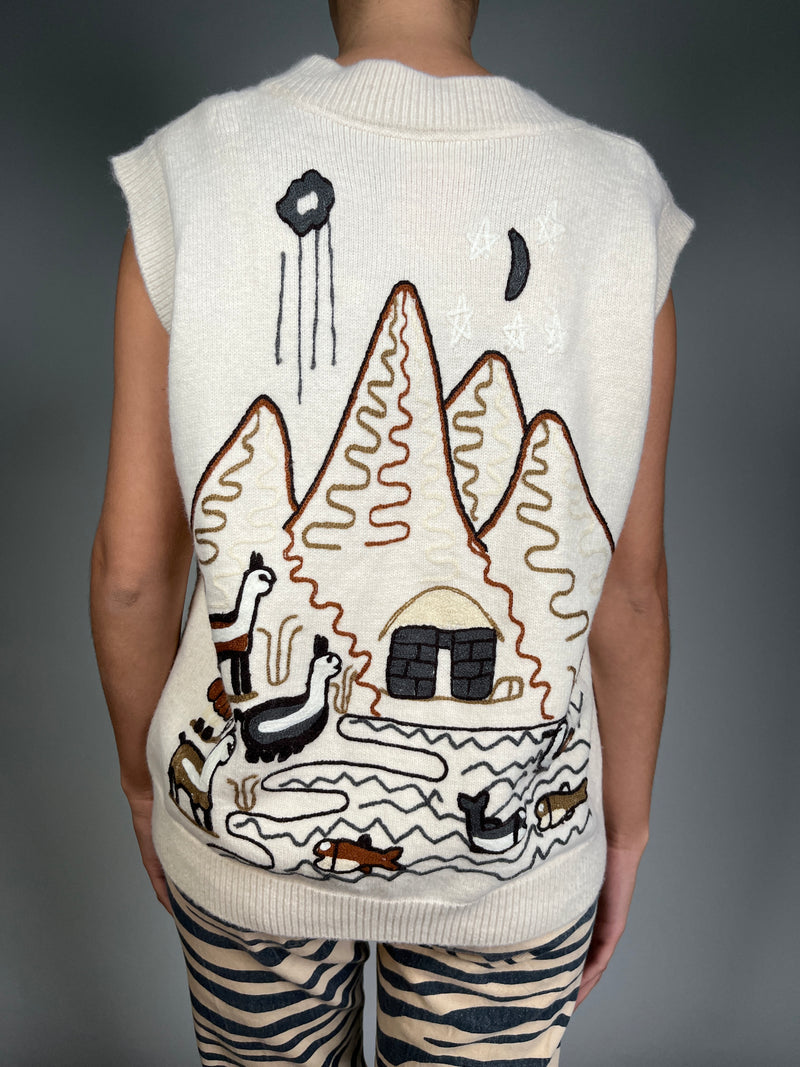 Sweater Sin Mangas Bordado