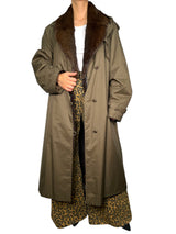 Trench Con Forro de Piel Desmontable