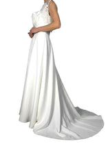Vestido de Novia con Aplicación  Escote