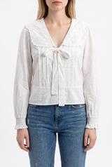 Blusa Cuello Bordado