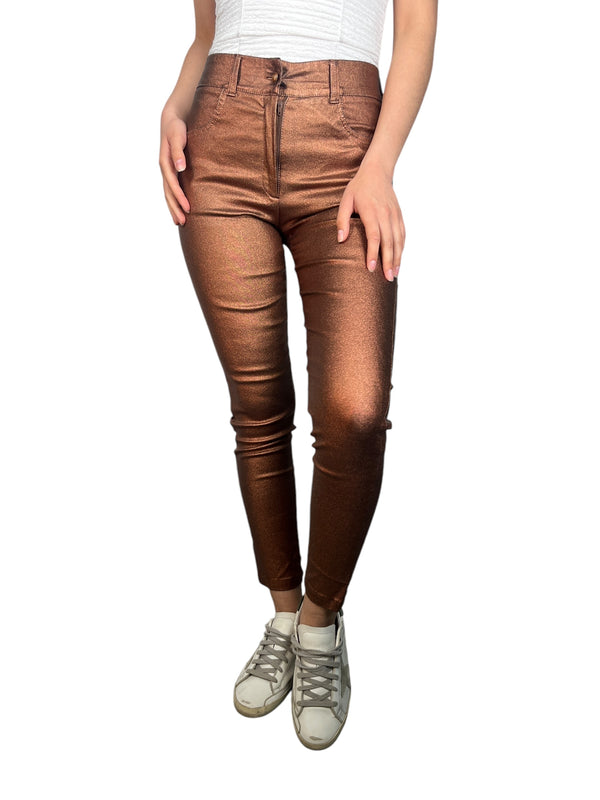Pantalón cobre