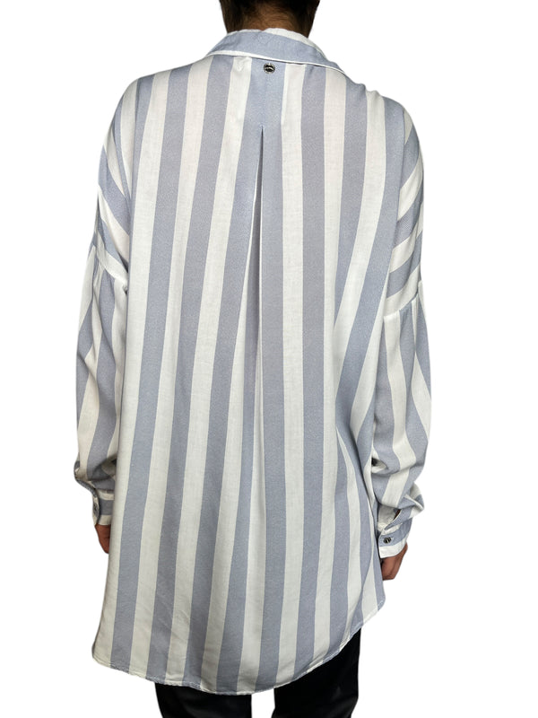 Blusa Aplicaciones Pacific