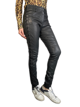 Pantalón Cuero