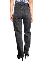 Jeans Straight Con Aplicaciones