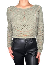 Sweater Crop
