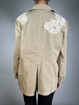 Chaqueta detalles bordados