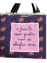Cartera Love