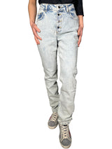 Jeans Cierre Botones