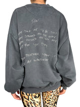 Polerón Grey Estampado en Espalda