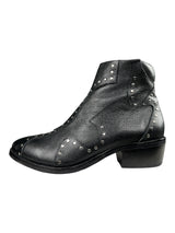 Botines Tachas