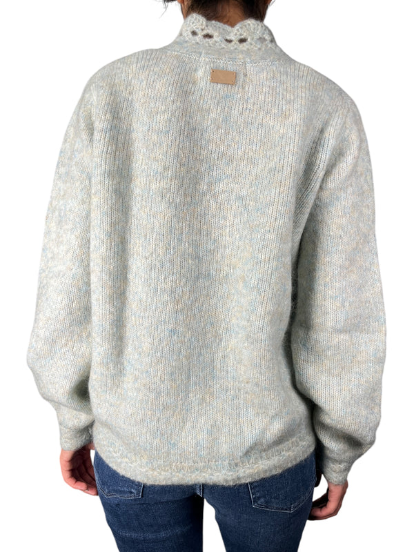 Sweater Lace