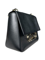 Cartera Initials Insignia Satchel Mediano