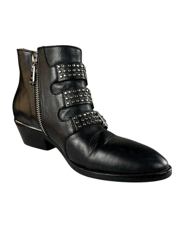 Botines Tachas