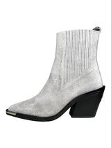 Botines en Punta Cuero