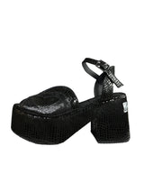 Terraplen Black Print