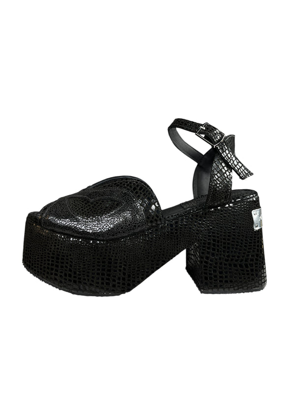 Terraplen Black Print