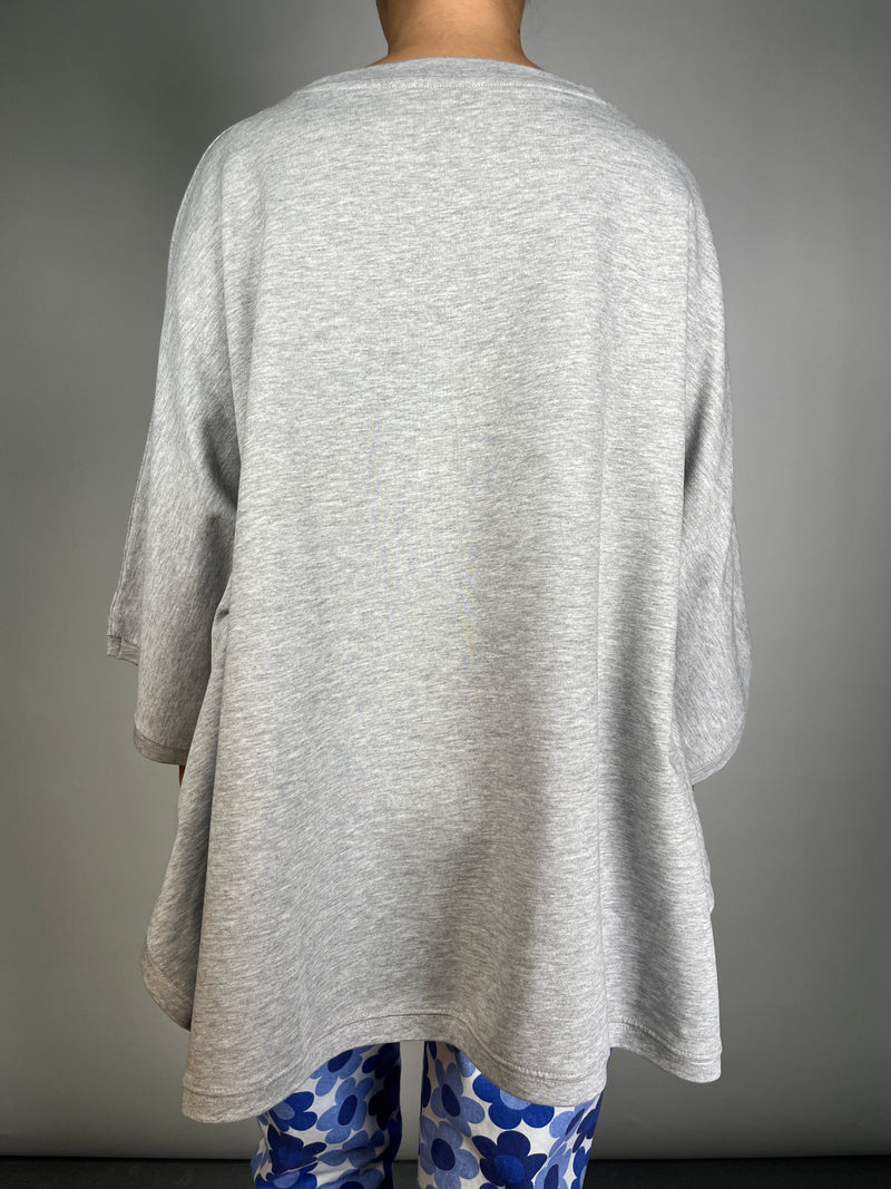 Polerón Estilo Poncho
