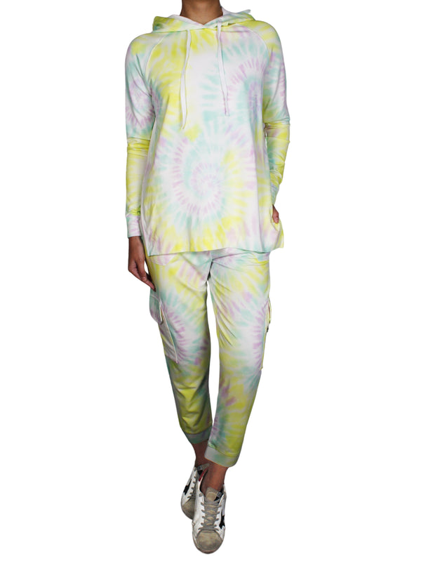 Set Tie Dye
