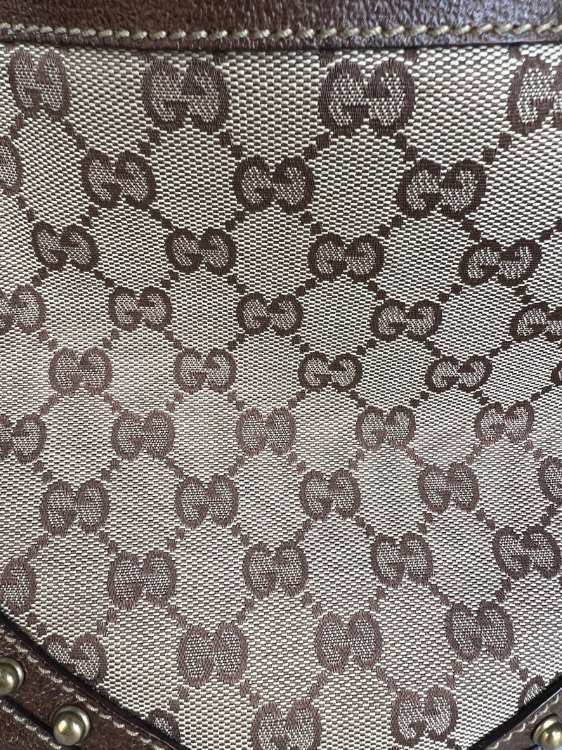 Cartera Pelham 