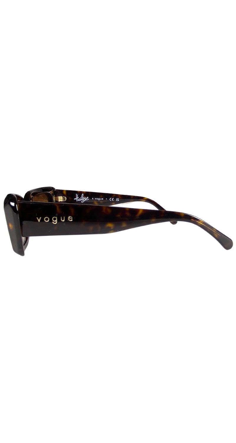 Anteojos Café Hailey Bieber x Vogue Eyewear