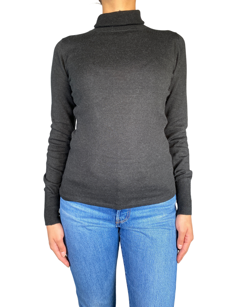 sweater Negro Cuello Alto